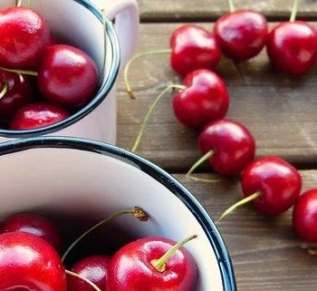 cherries-2462142_640-e1592918712817-350x321